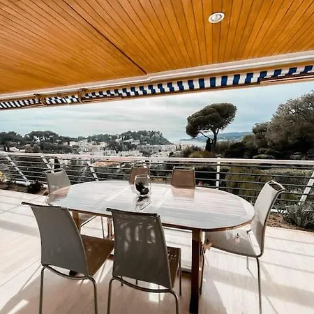 César - 4 Prs - Parking - Wifi *